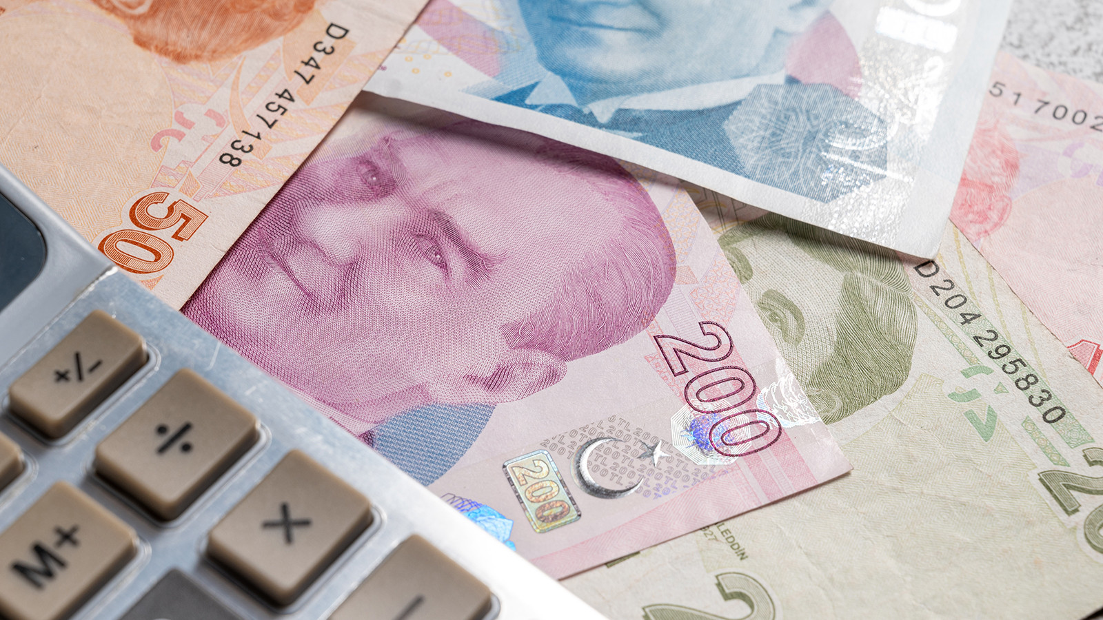 Memur ve emekliler dikkat! Zamlı maaşlar ödenmeye başlıyor