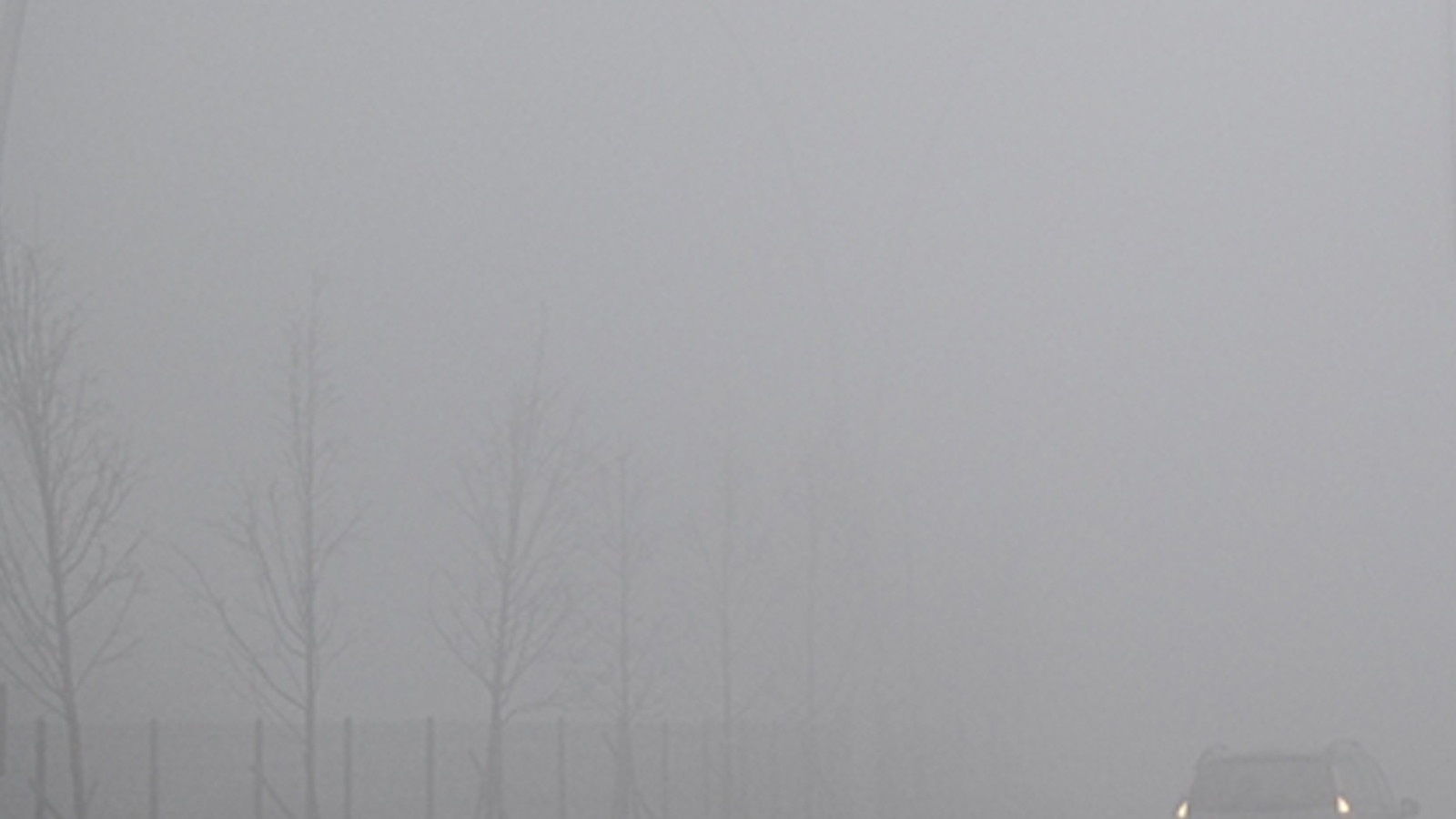 Pakistan'da yoğun sis kazaya yol açtı: 10 kişi öldü