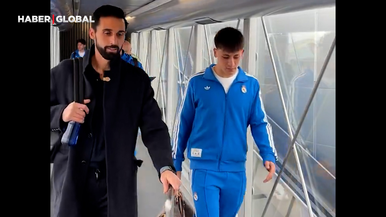 Real Madrid'den dikkat çeken paylaşım: Arbeloa ve Arda Güler...