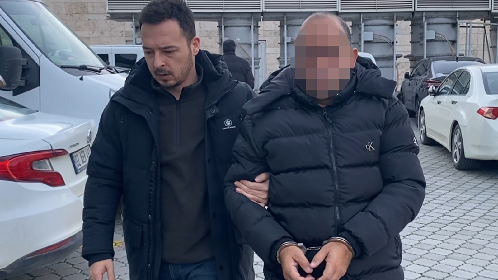 Sahte kimlikle 10 milyon liralık arsa satışı!