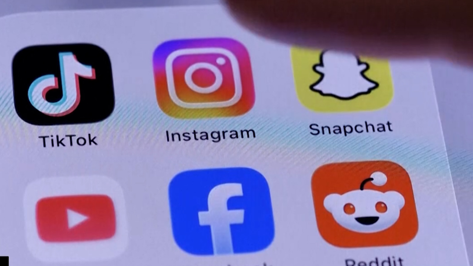 Avustralya’da 4.7 milyon sosyal medya hesabı askıya alındı