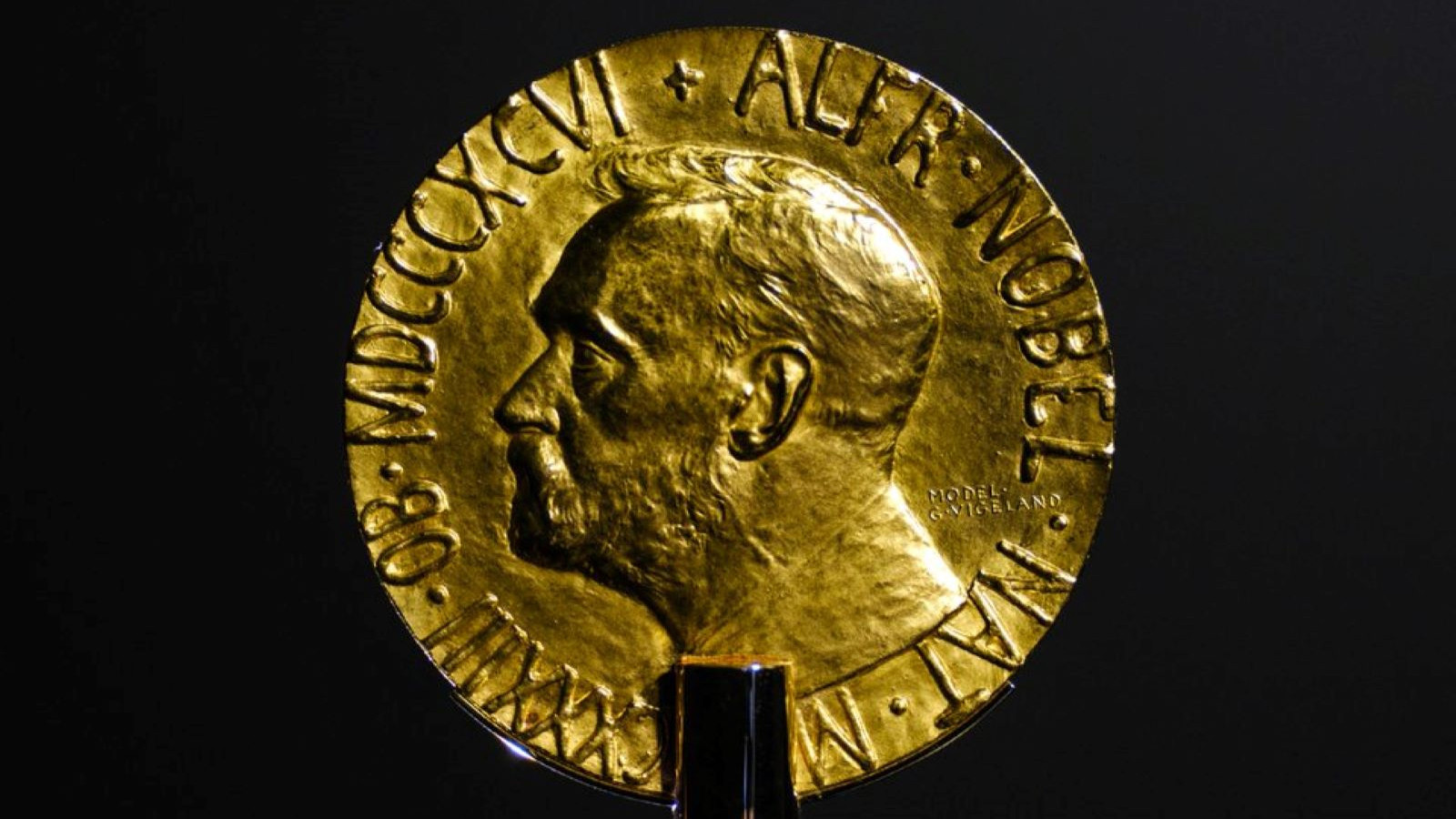 Nobel'den açıklama: Ödül el değiştirebilir ama unvan değişmez