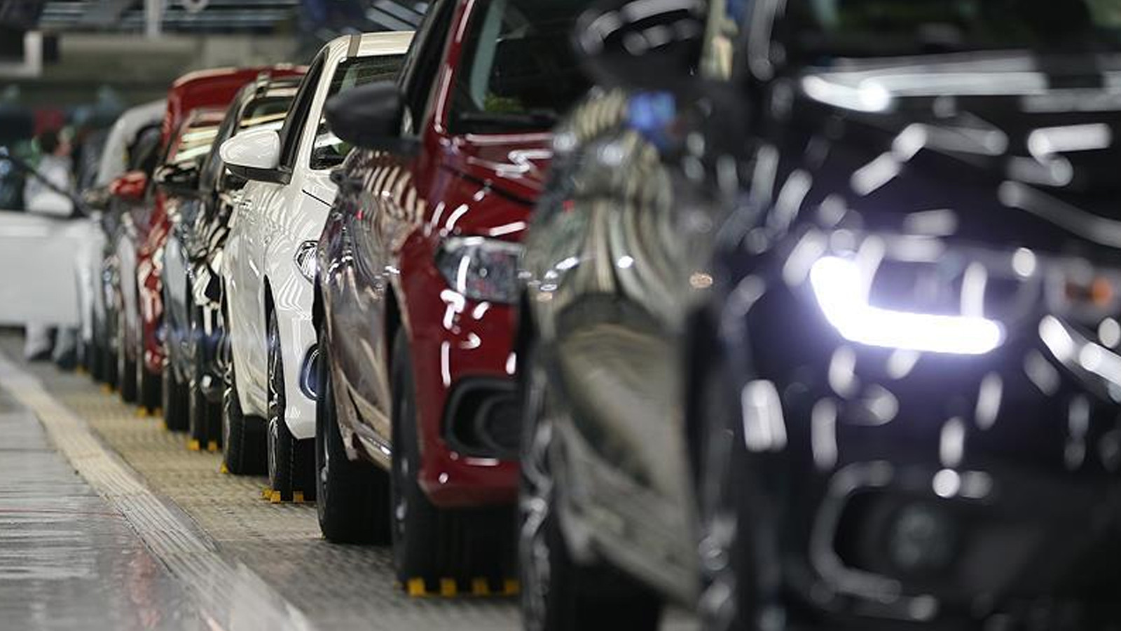 Otomobil fiyatını indirene 'ağır cezalar' yolda