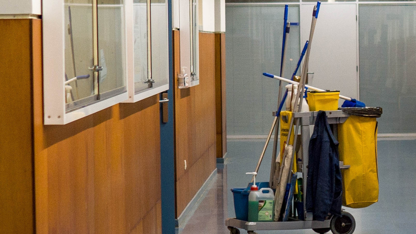 Üniversitede skandal: Sahte diplomayla hademelikten koordinatörlüğe yükseldi!