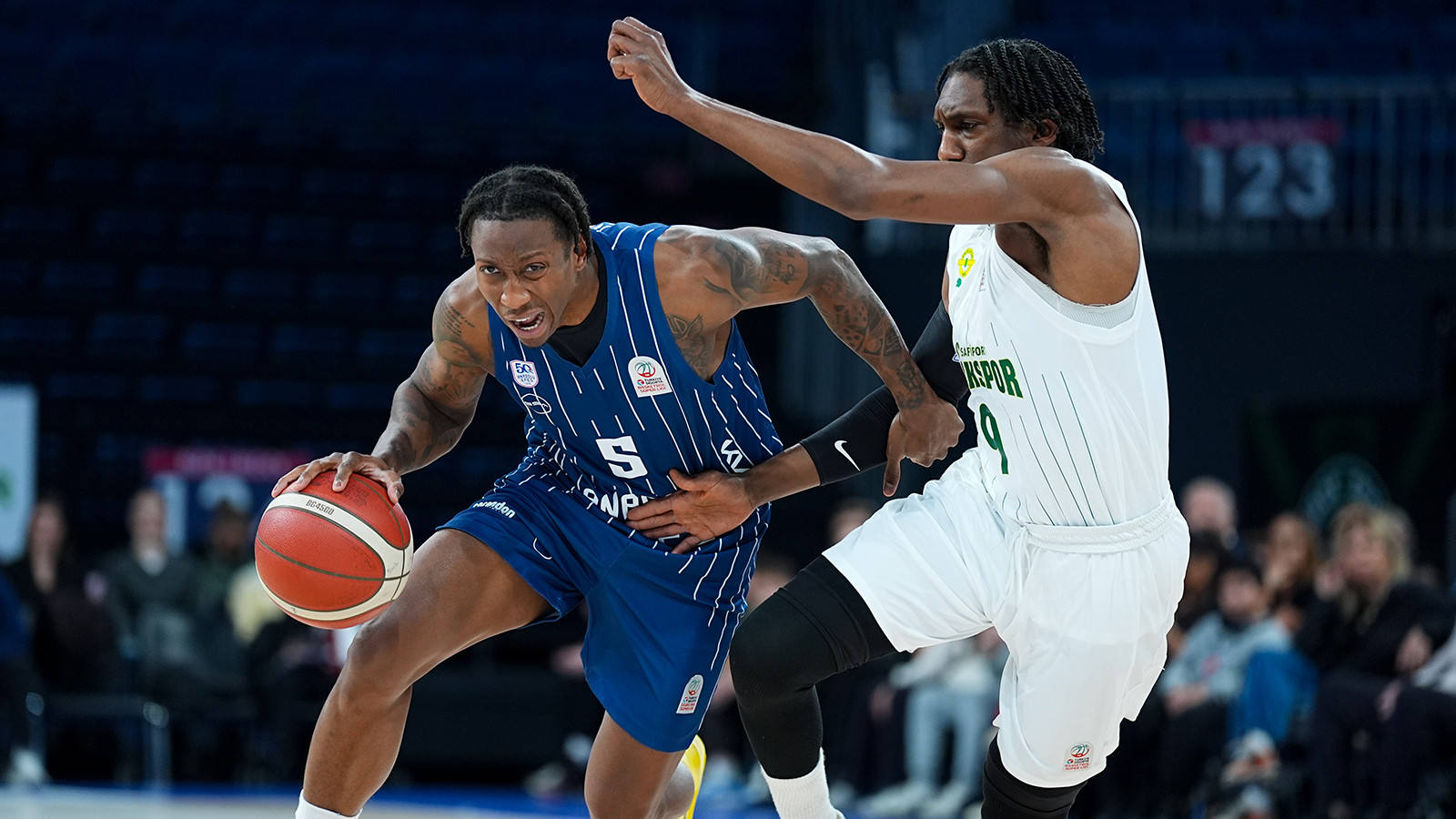 Anadolu Efes, Erokspor'a mağlup oldu