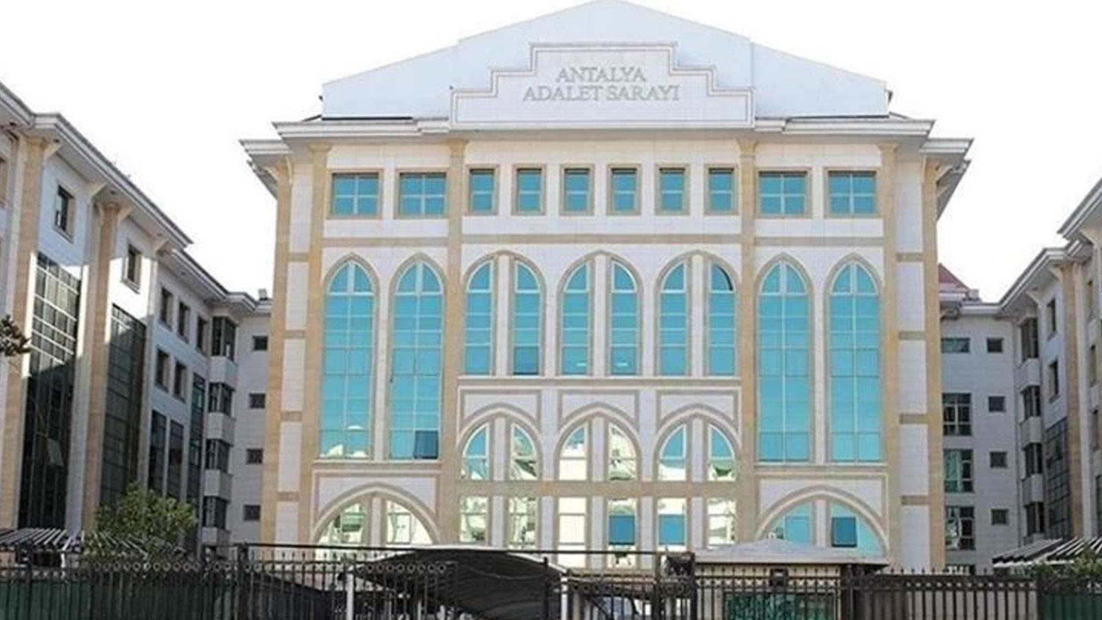 Antalya Belediyesi şirketleri üzerinden vurgun soruşturması: 5 kişi tutuklandı