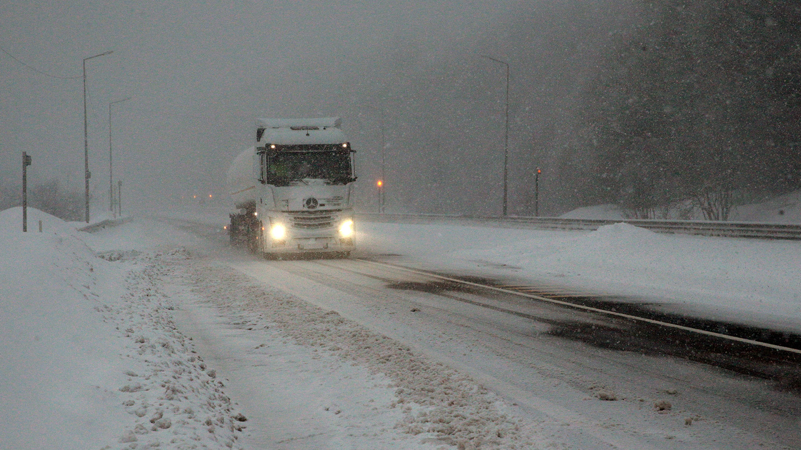 Bolu Dağı'nda kuvvetli kar