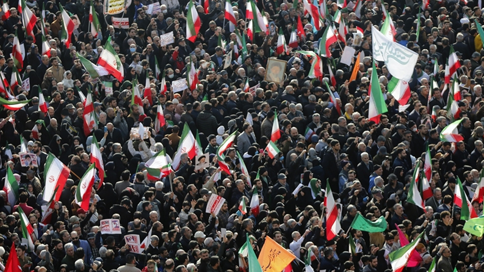 İran’daki protestolarda çok kaybı yükseldi