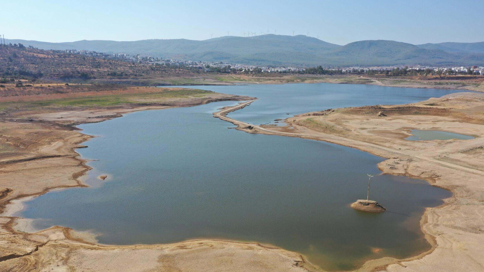 Son yağışlar da çare olmadı! Barajlar boş kaldı, yer altı suları tükeniyor
