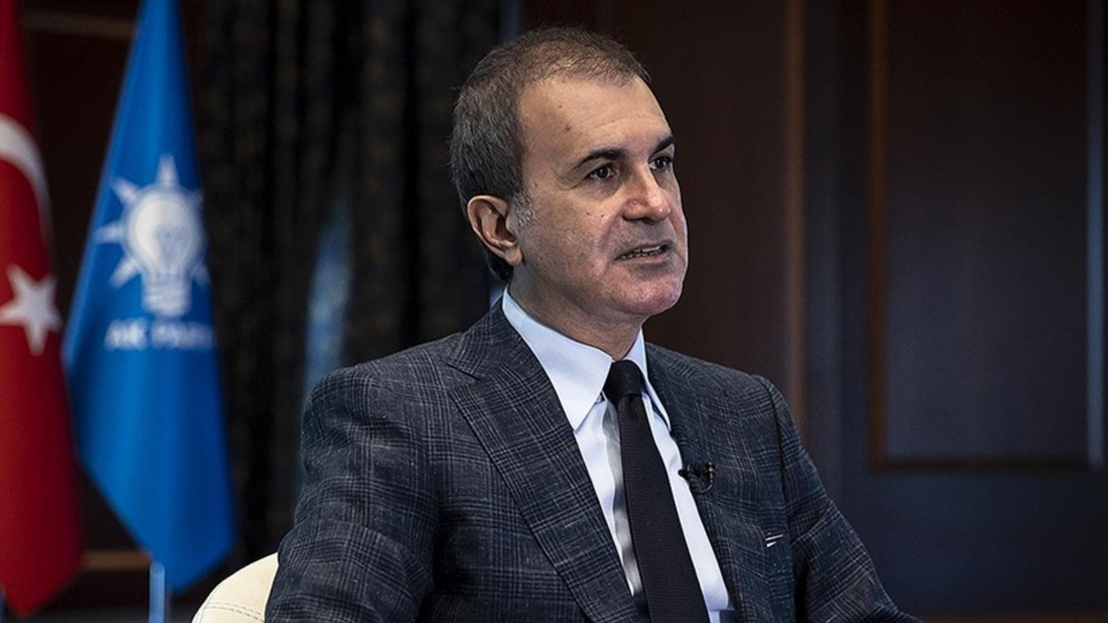 AK Parti'li Çelik: Bayrağımıza yapılan alçak saldırıya en net ve güçlü karşılık verilecek