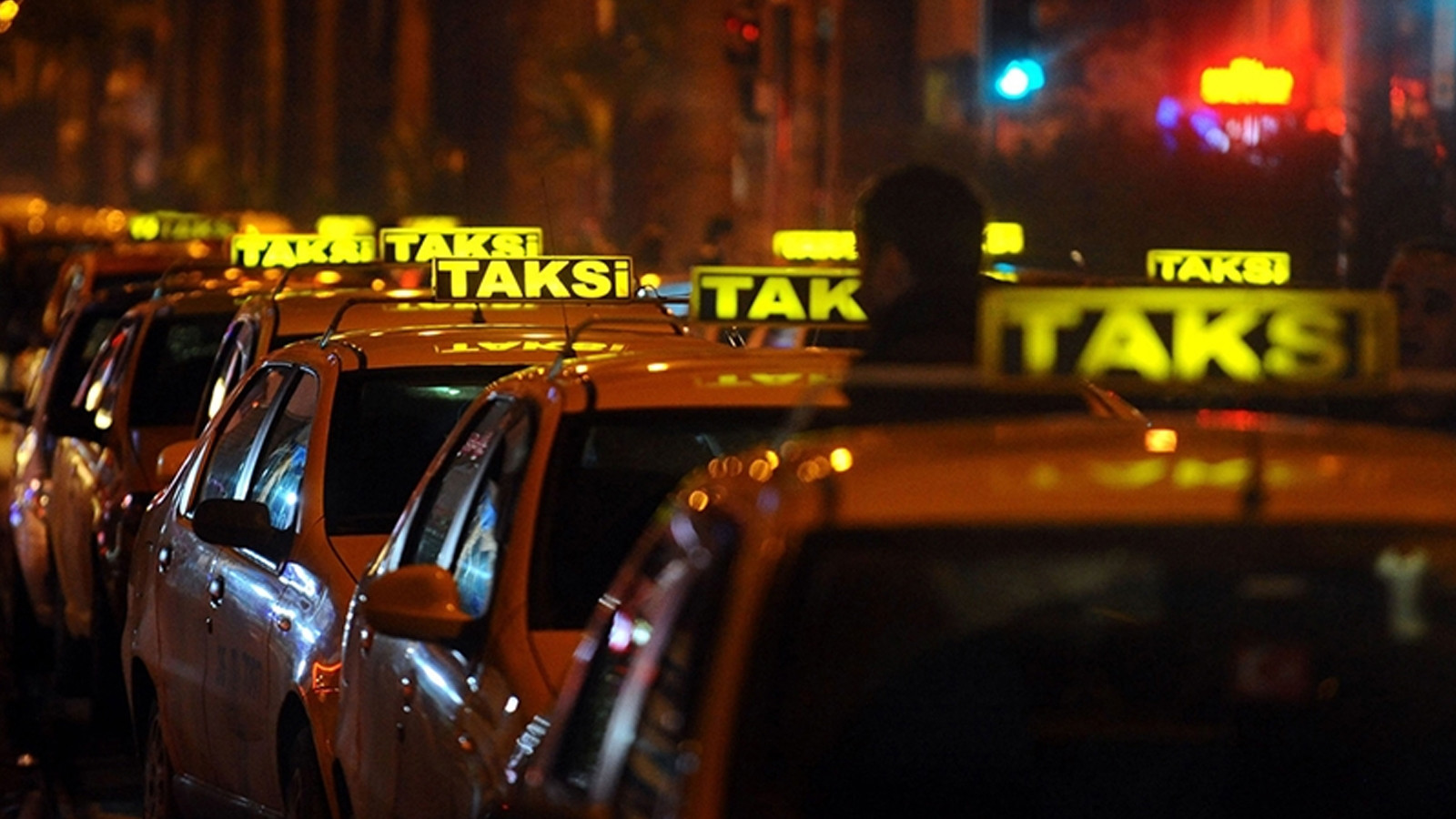 İBB, ihalesini gerçekleştirdiği 250 taksi plakasından 156'sını sattı