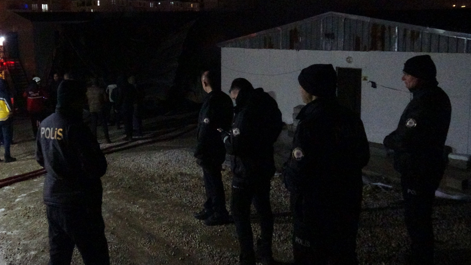 Malatya'da şantiyede korkutan yangın