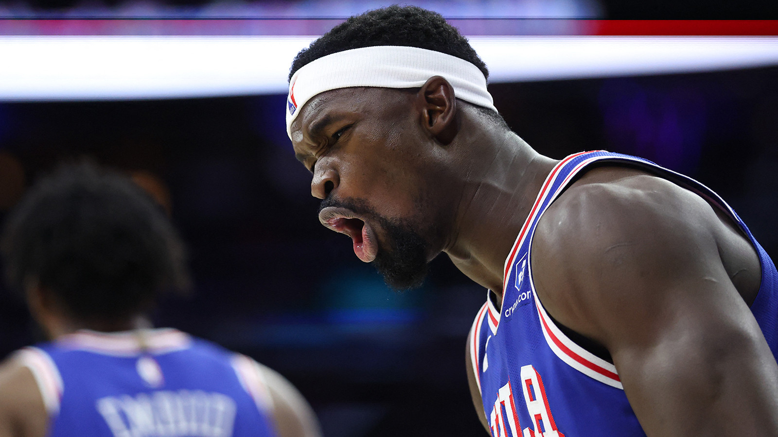 Milli basketbolcu Adem Bona'dan galibiyete katkı