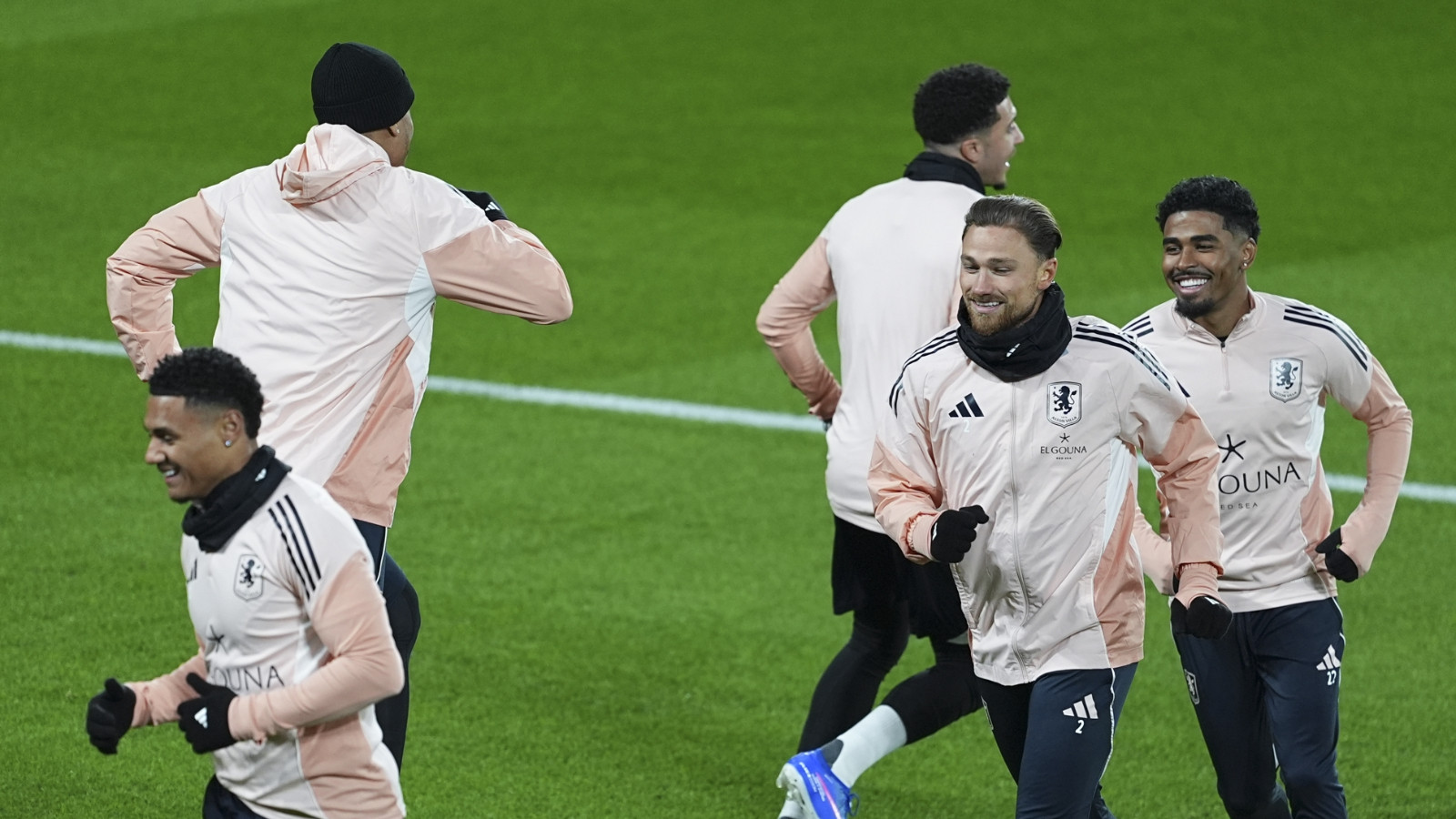 Aston Villa, Fenerbahçe maçı hazırlıklarını tamamladı