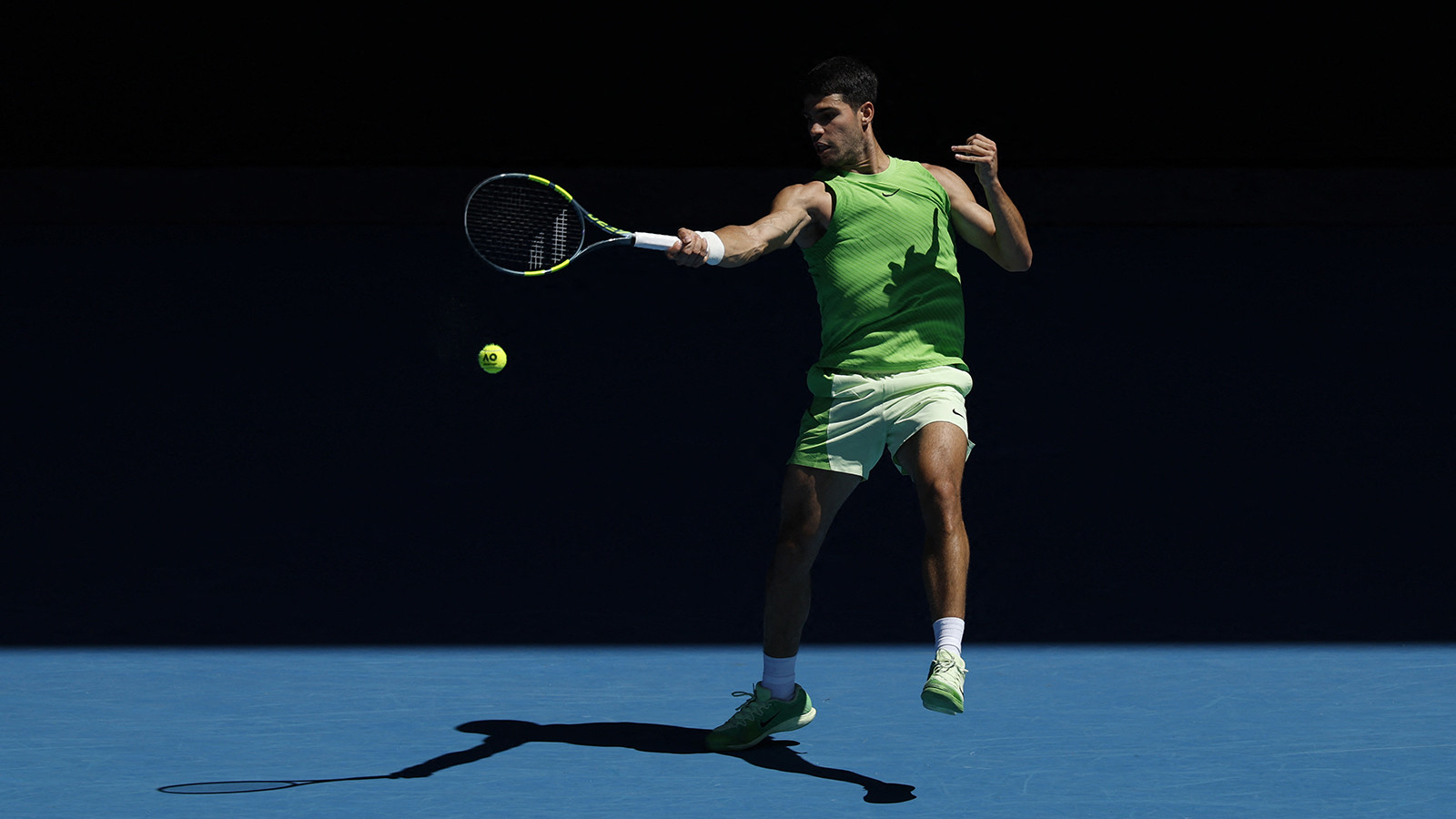 Carlos Alcaraz, Avustralya Açık'ta güle oynaya 3. turda