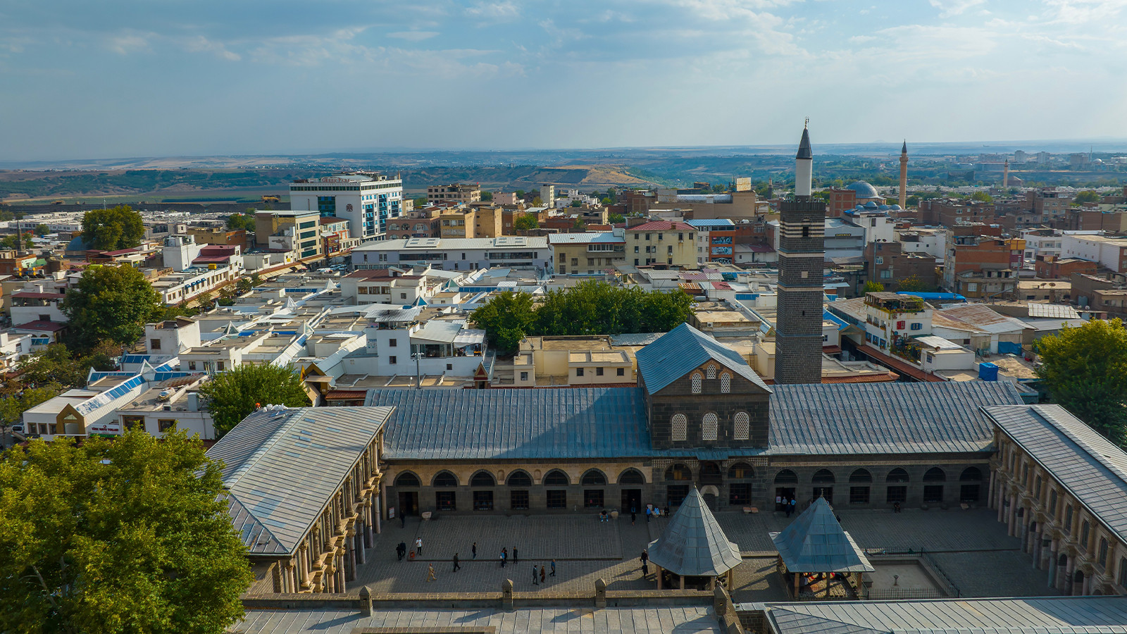 Diyarbakır İstanbul'u geçti, konut satışlarında tarihi rekor!