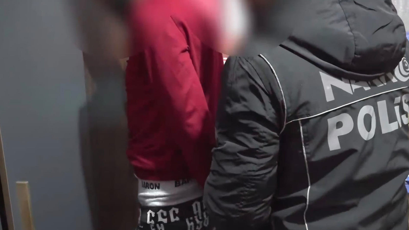 Antalya'da uyuşturucu operasyonu: 25 gözaltı