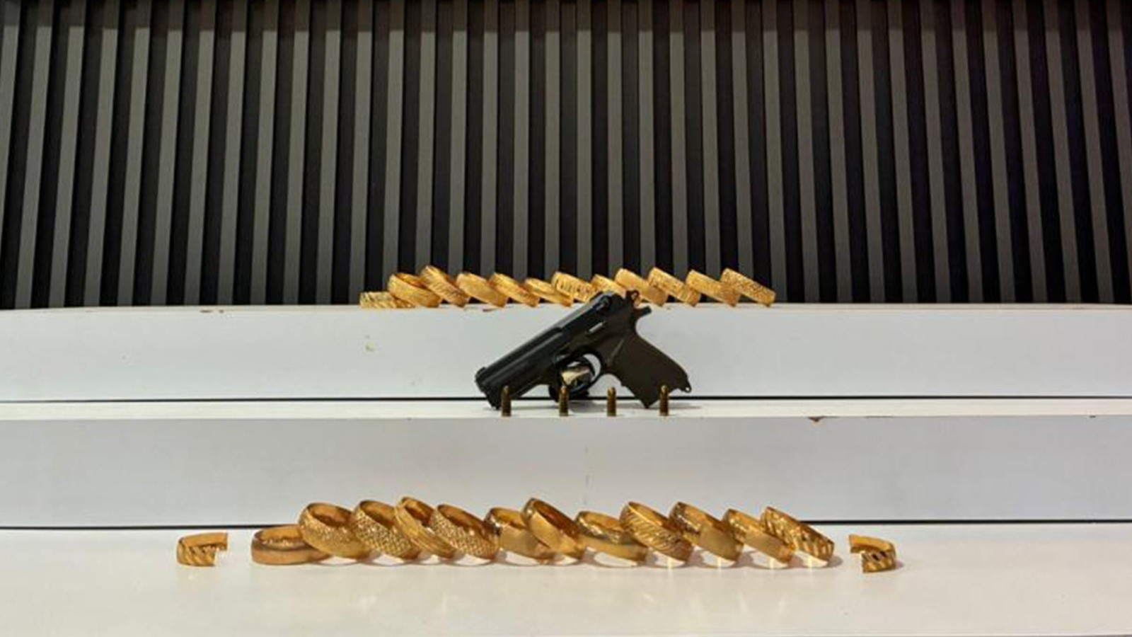 Bahçelievler'de kuyumcu soygunu! Şüpheli altınlarla birlikte yakalandı