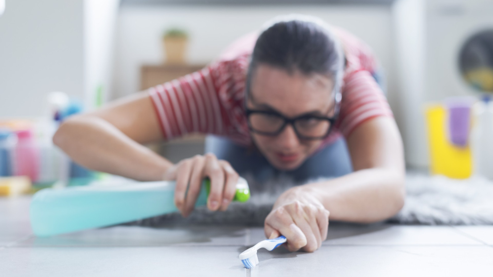 Fayans ve derz aralarında temizlik mucizesi bu kadar basit!
