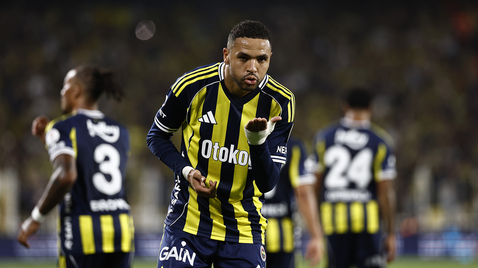 Dünya devinin sportif direktörü, En-Nesyri için İstanbul'a geldi!