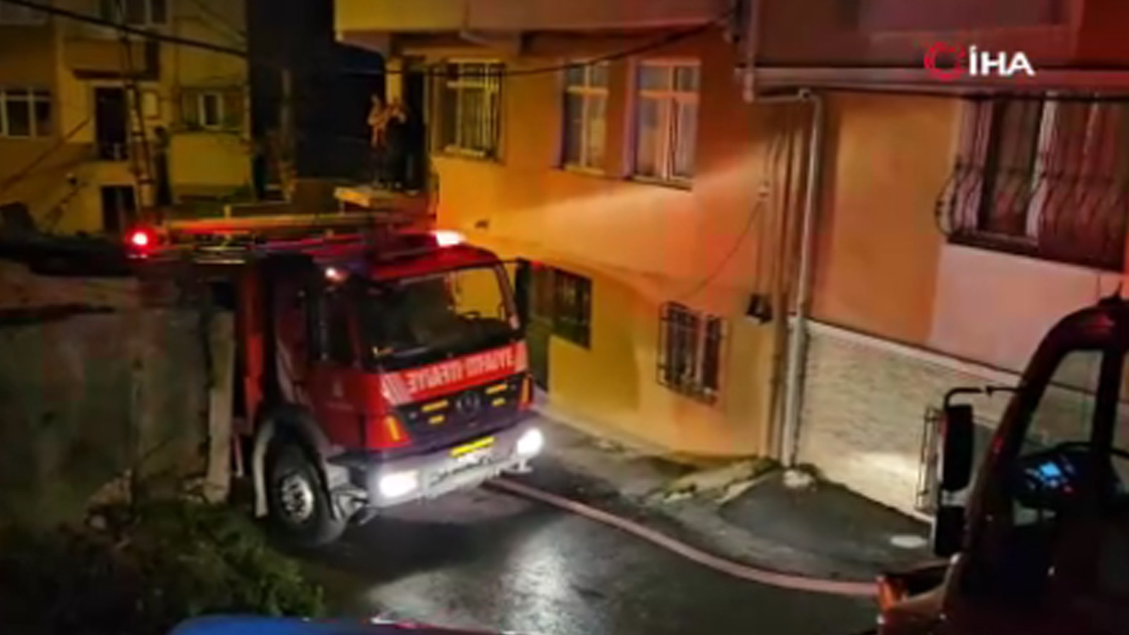 İstanbul'da gecekondu yangını: 1 ölü ,1 yaralı