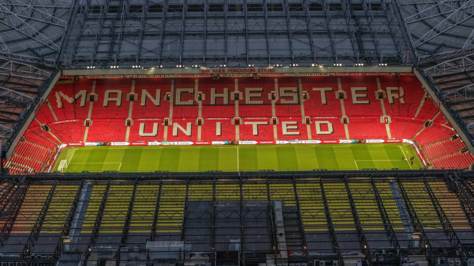 Manchester United Netflix'te dizi oluyor: The Crown tarzı