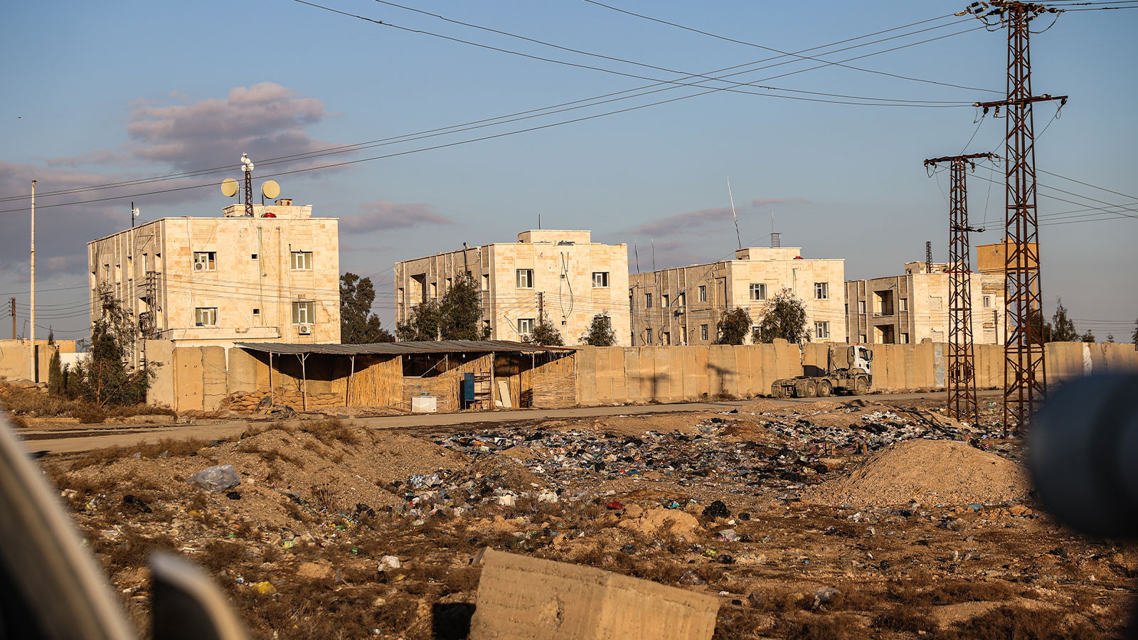 DEAŞ bağlantılı mahkumların tutulduğu El-Aktan Cezaevi, SDG’den temizlendi