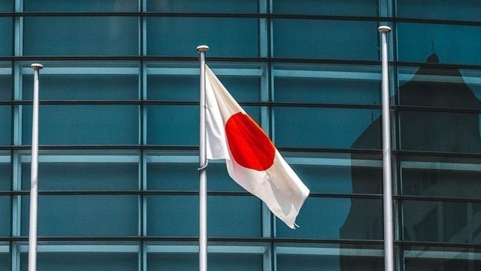 Japonya'da meclis erken genel seçim için feshedildi