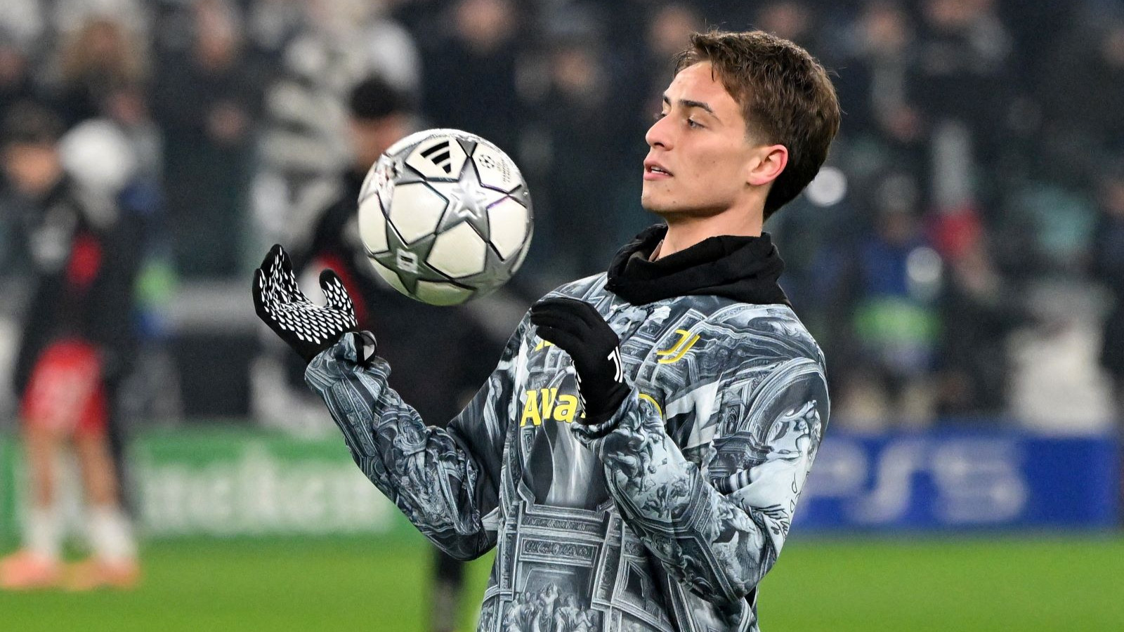 Kenan Yıldız: O çok büyük bir futbolcu, kıyaslanmayı sevmiyorum