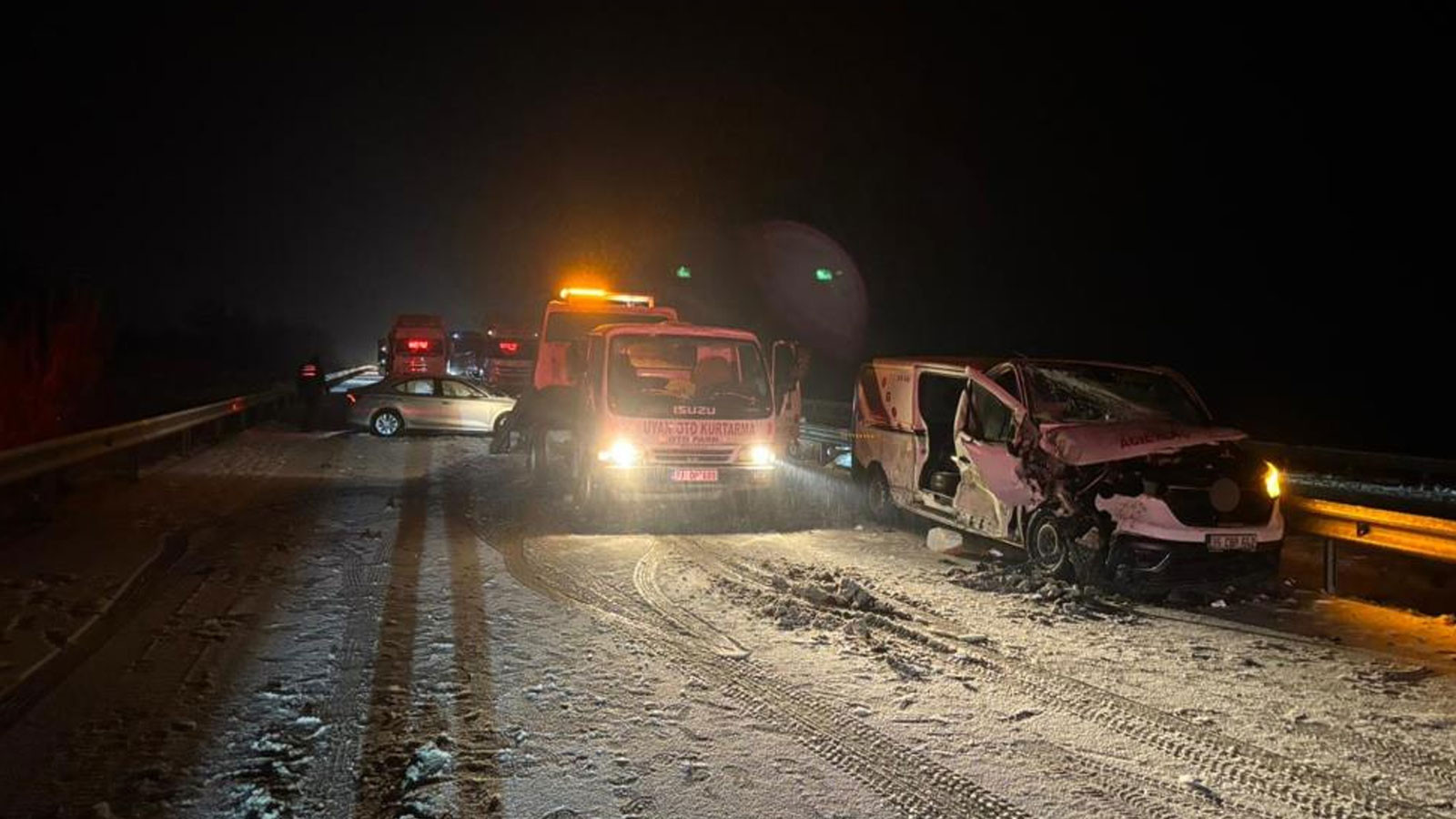 Kırıkkale'de kar yağışı kazayı da beraberinde getirdi