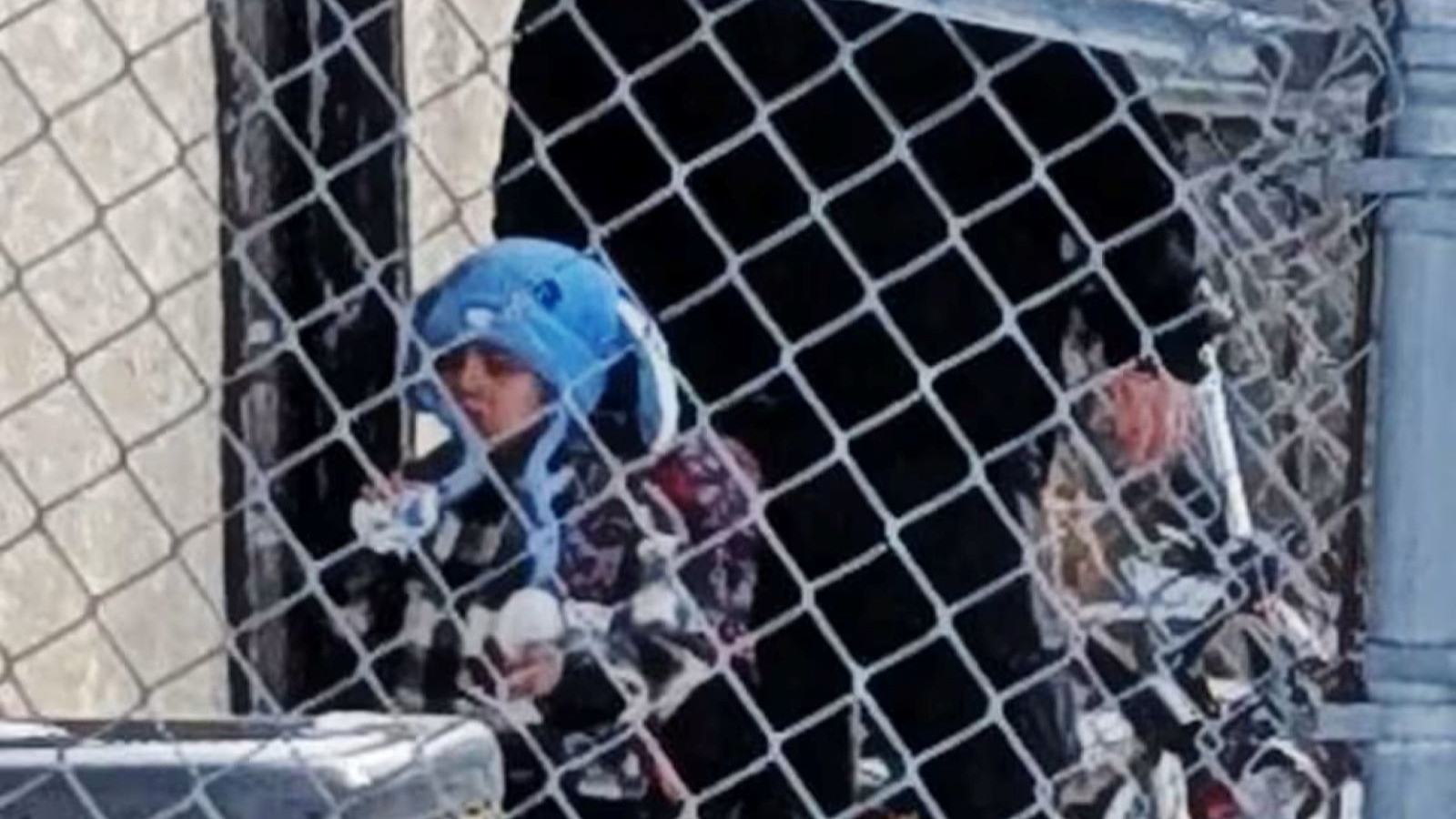 Trump'ın ICE ajanları 5 yaşındaki çocuğu yem olarak kullanıp babasıyla birlikte gözaltına aldı