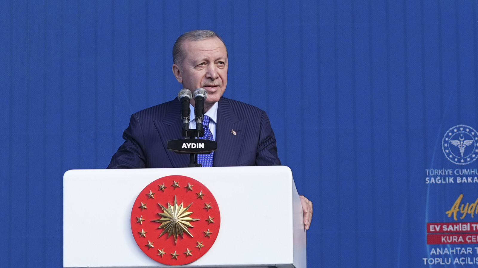 Cumhurbaşkanı Erdoğan: 3 yıldır neredeydin Özgür efendi?
