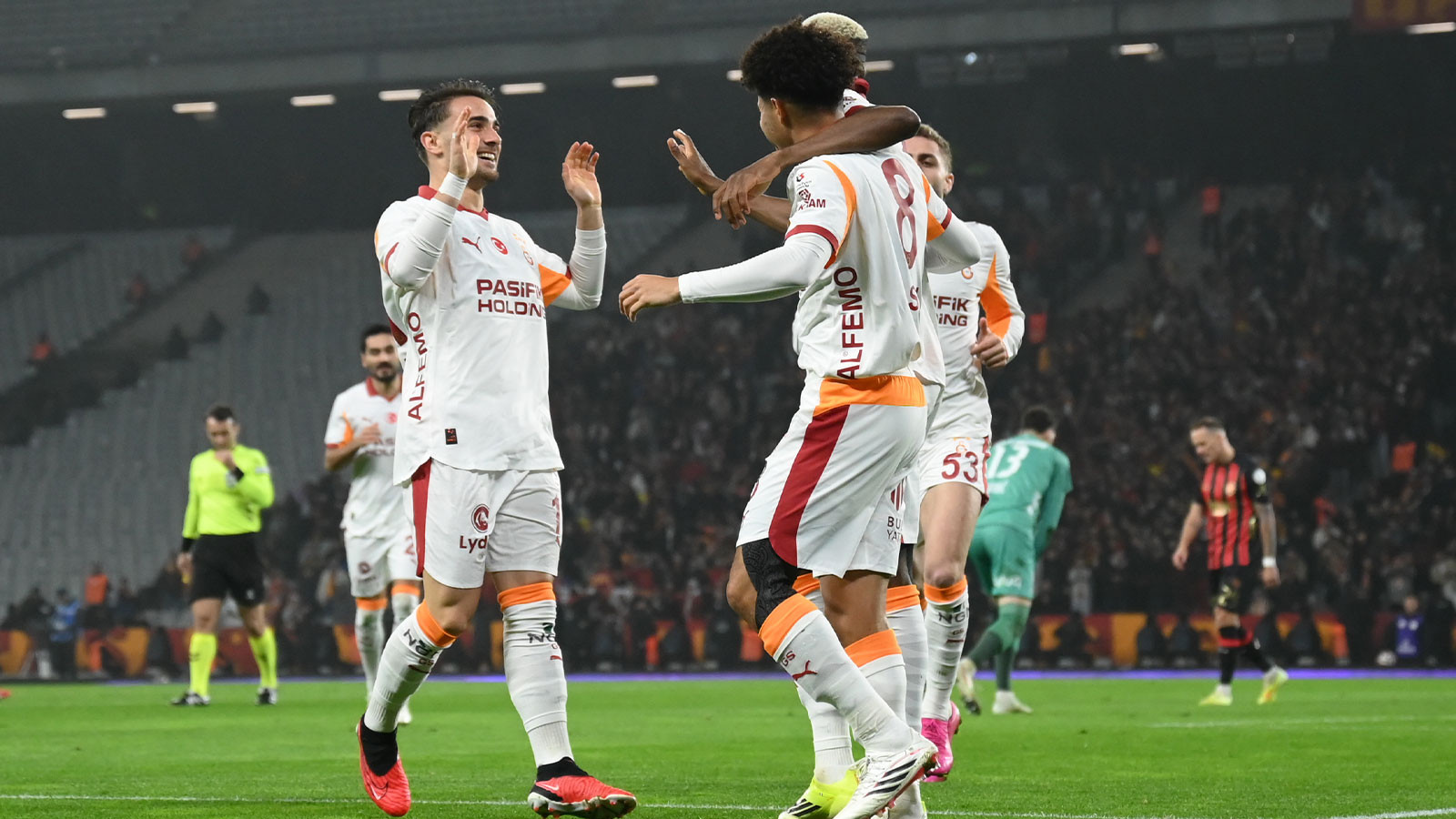 Galatasaray, Karagümrük deplasmanında hata yapmadı