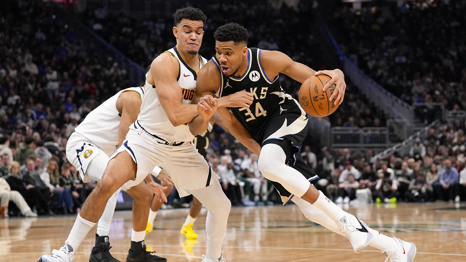 Giannis Antetokounmpo sakatlık geçirdi
