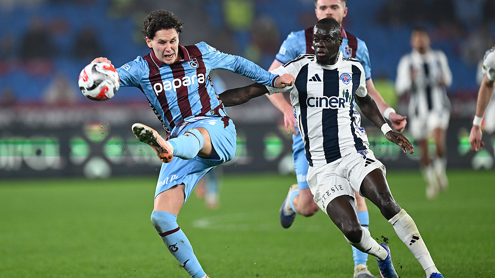 Mathias Lovik: "Taraftarımızın atmosferi çok özel"