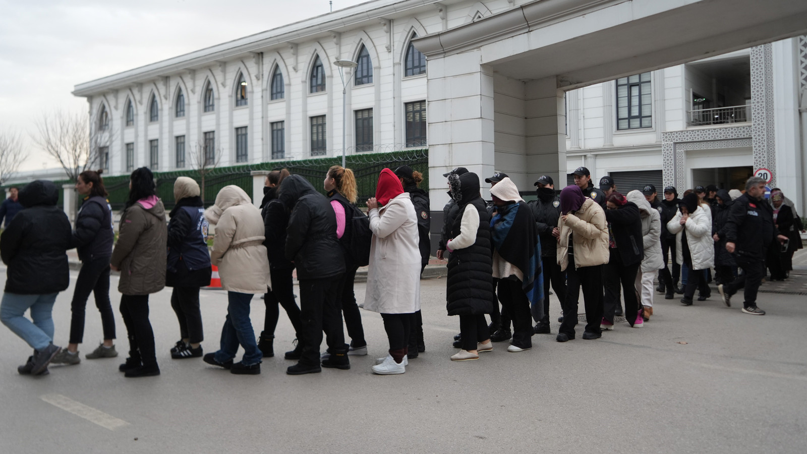 Yapay zekayla tuzak... 3 ay adım adım izleyip yakaladılar!