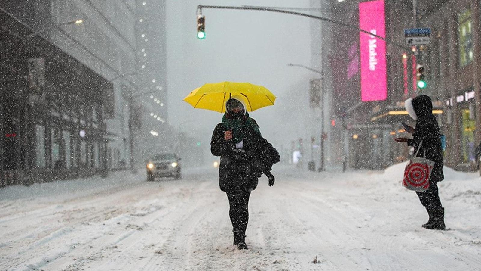ABD’de kar fırtınasında 800 binden fazla kişi elektriksiz kaldı