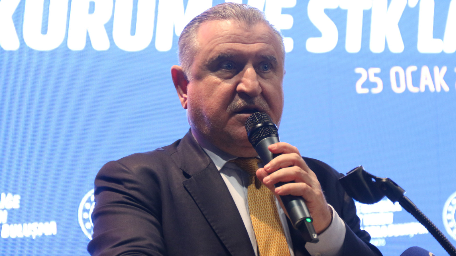 Bakan Bak: "Türkiye Yüzyılı sporun ve gençliğin yüzyılı olacak"