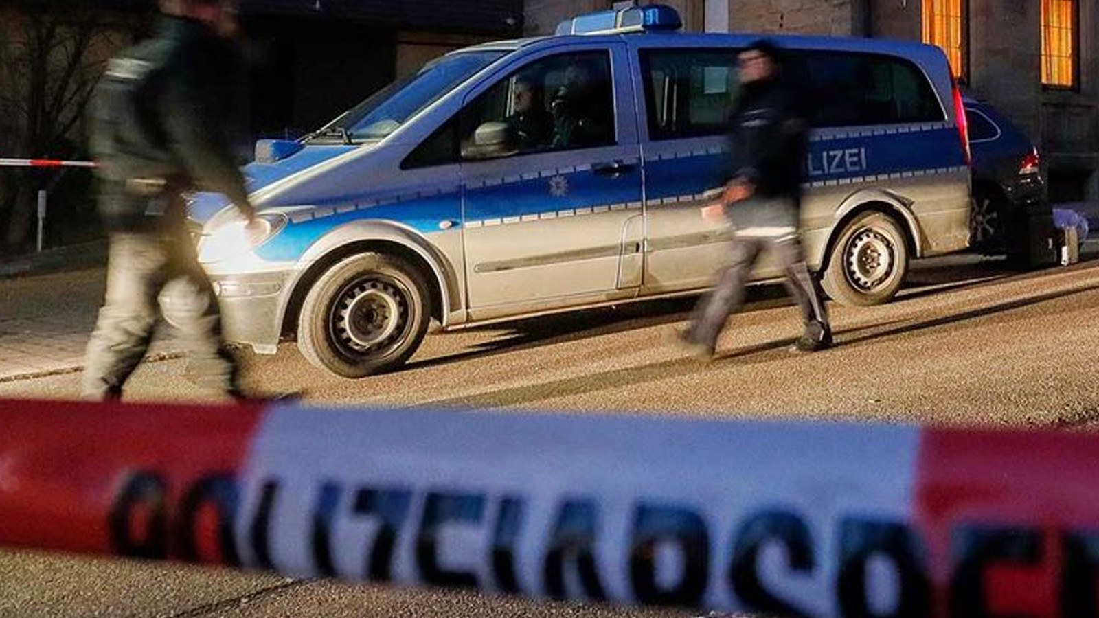 Berlin’de silahlı saldırı! Çok sayıda yaralı var