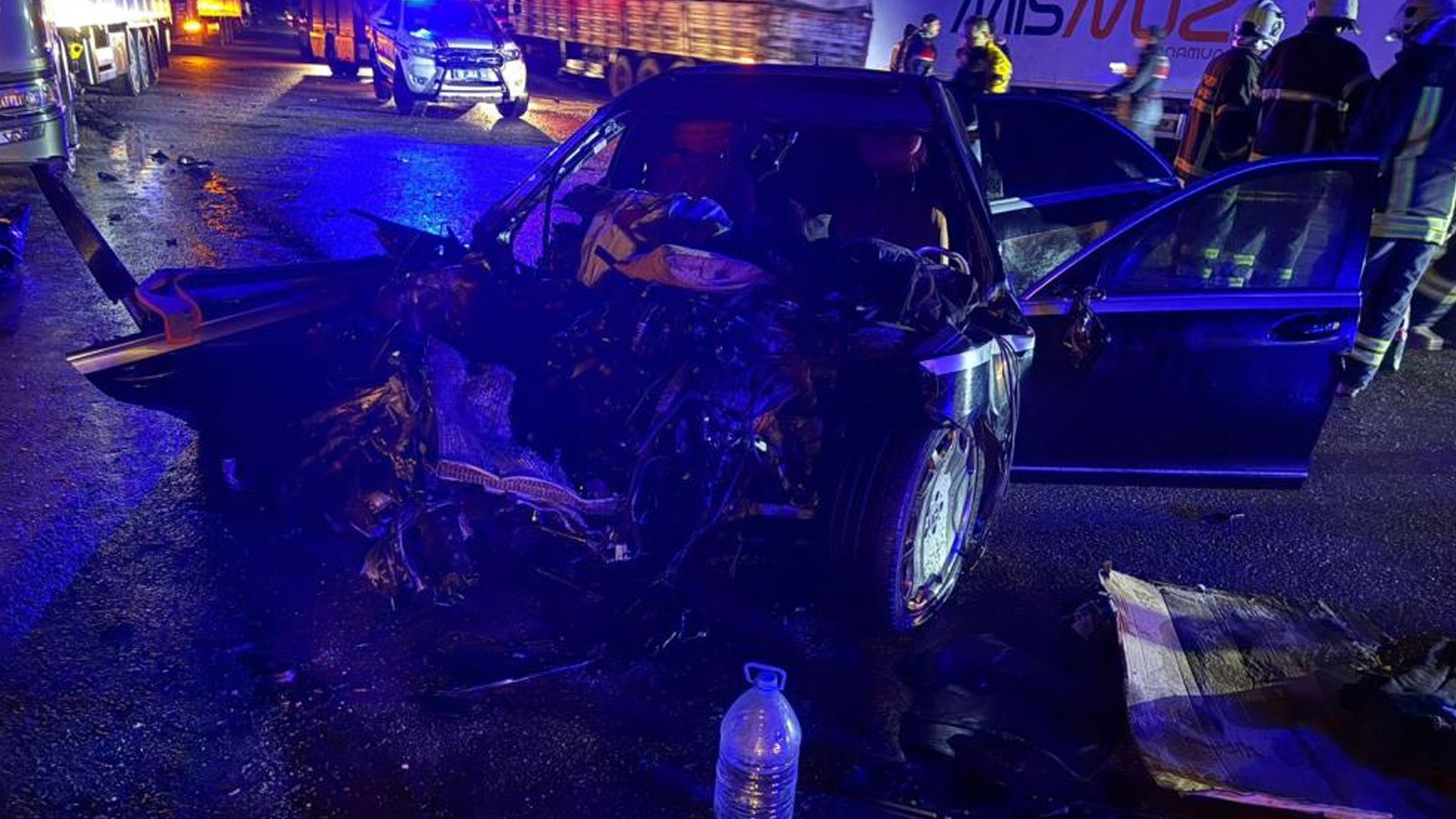 Burdur'da tünel girişinde kaza: Ölü ve yaralılar var