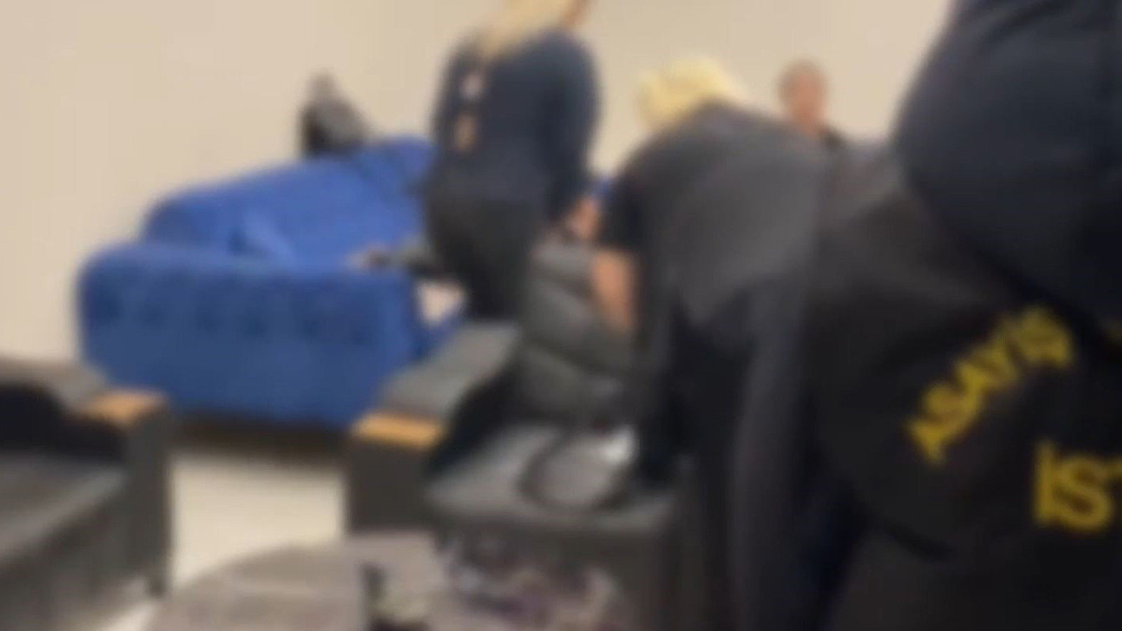 Masaj salonlarına fuhuş operasyonu