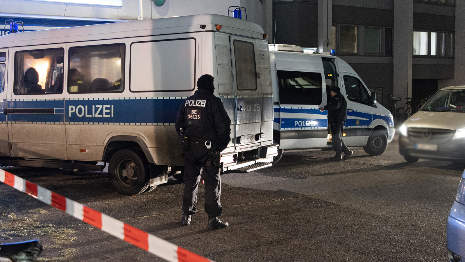 Almanya’da silahlı saldırı: Çok sayıda yaralı var