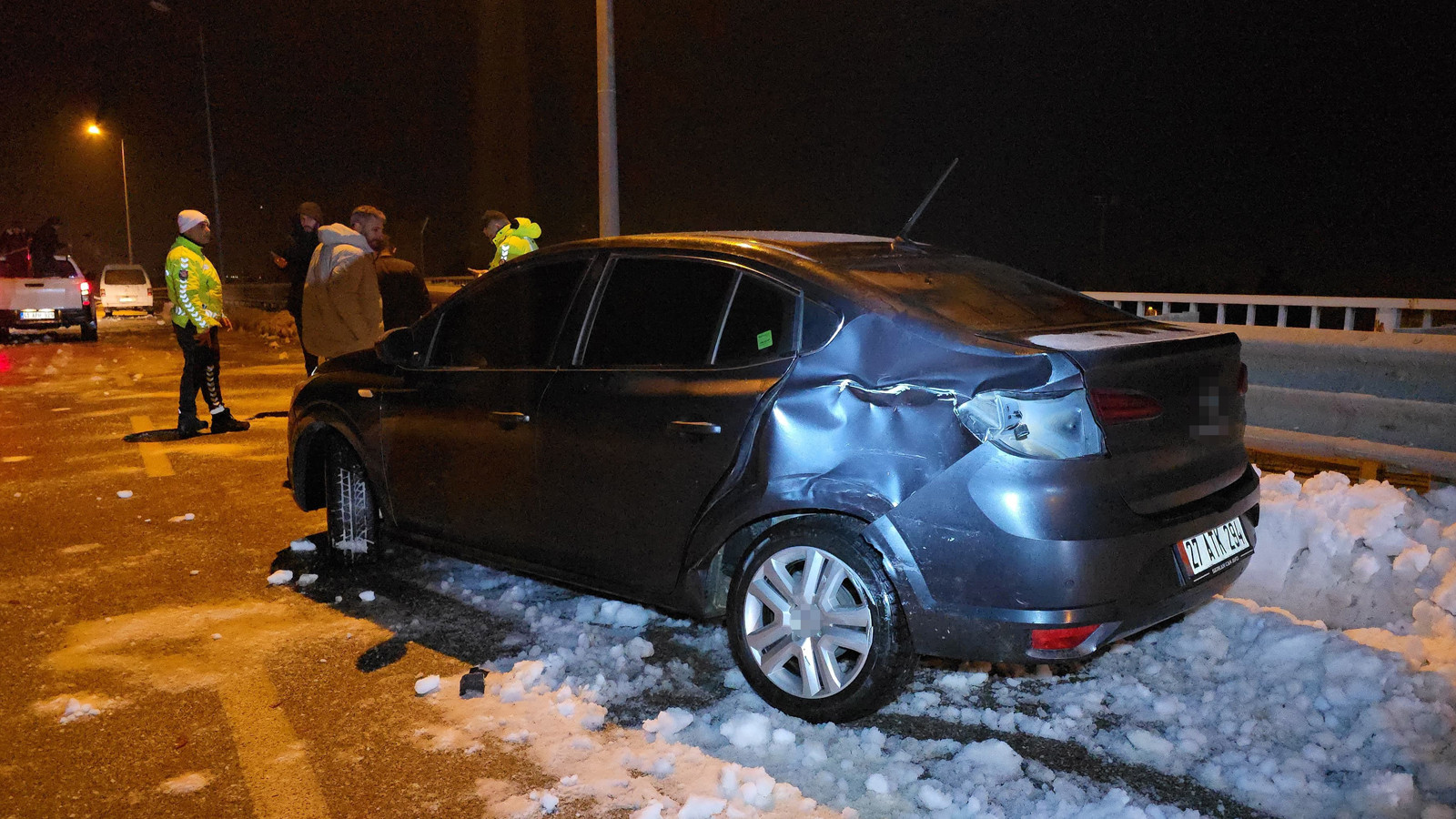 Gaziantep'te buzlanma nedeniyle trafik kazası!