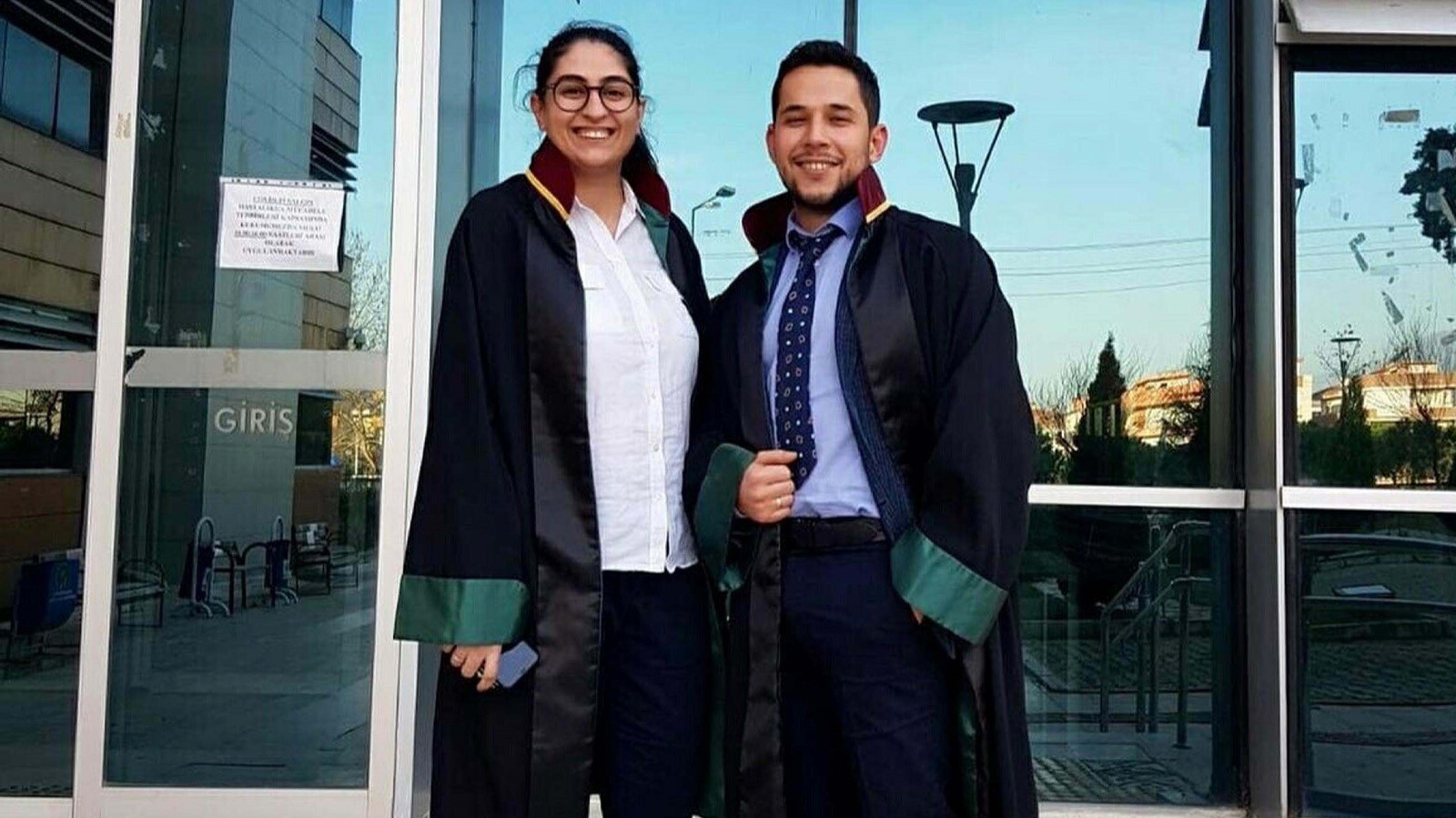 Tedavi sırasında üzerine tavandan kedi düşen hasta, manevi tazminat alacak