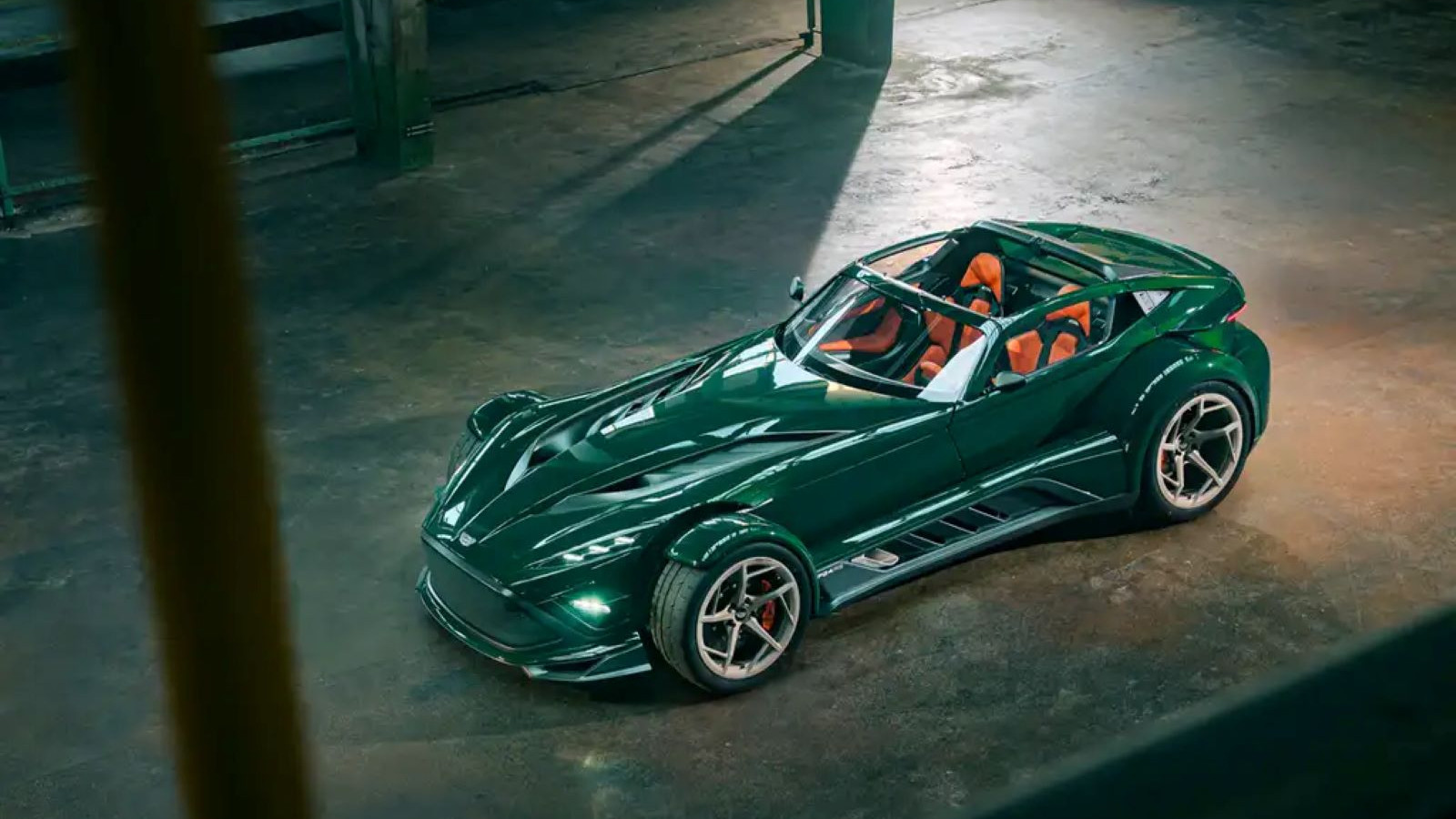 780 kiloluk analog canavar: Elektriğe meydan okuyan otomobil Donkervoort P24 RS