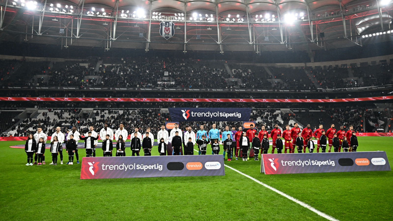 Beşiktaş taraftar grubu çArşı'dan tepki: Sabır kalmadı!