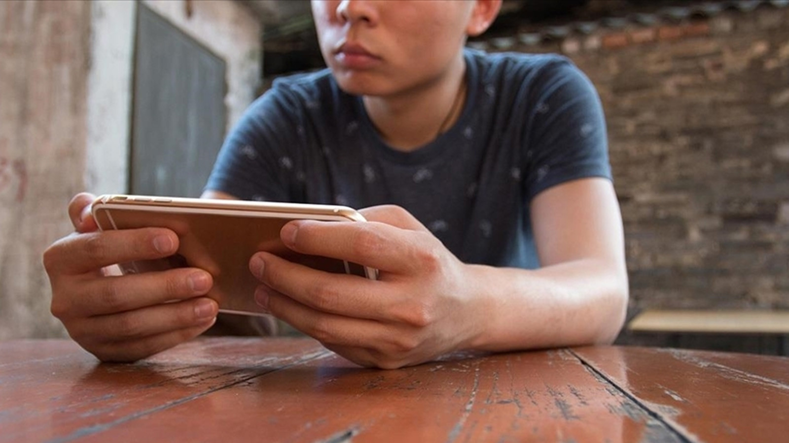 Bir ülkede daha 15 yaşından küçüklere sosyal medya yasaklanıyor