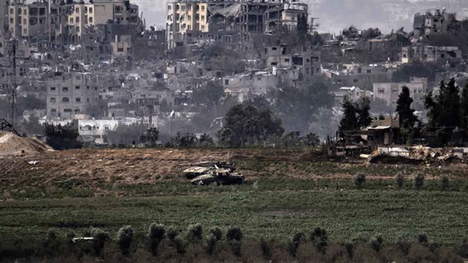 Çiftçiler ve hayvan sahipleri uyarıldı: İsrail uçakları, Suriye'nin tarım arazilerine tanımlanamayan maddeler püskürttü