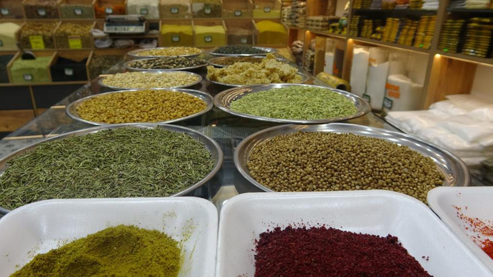 İçinde yok yok! Asırlık zahter lezzeti aç karnına yenildiğinde bir mucizeye dönüşüyor