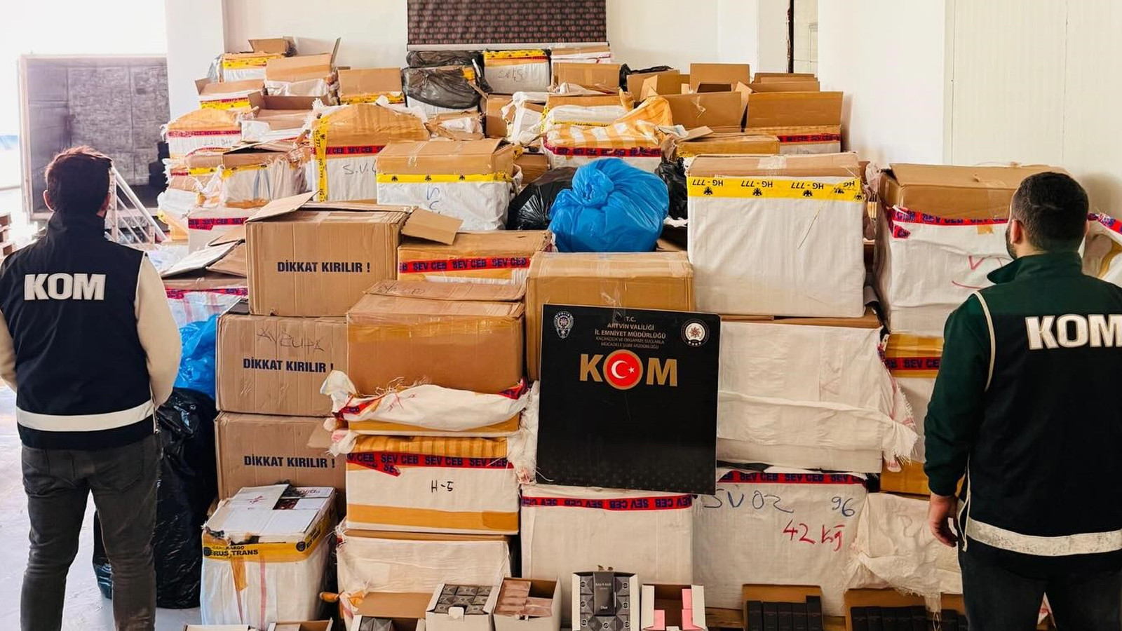 Artvin'de kaçakçılık operasyonu